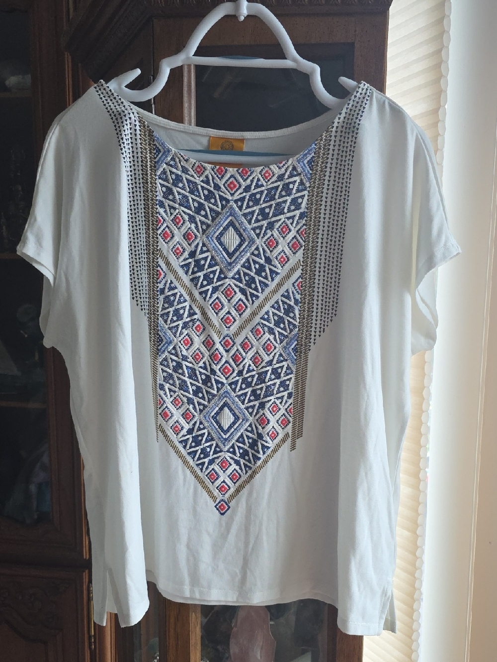 Ruby Rd. White Short Sleeve Tee with Navy and Red Embroidered Geo Panel